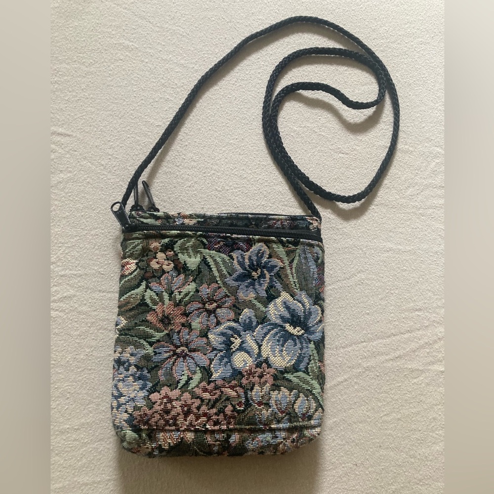 Vintage Floral Tapestry Purse - Picture 12 of 12